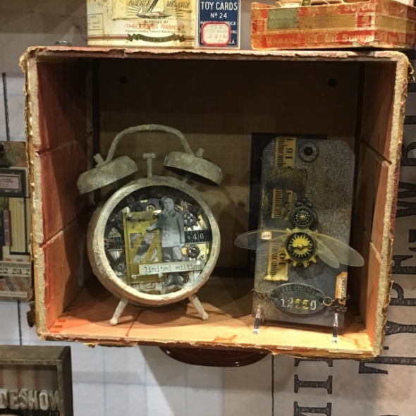 iGirlZoe: Tim Holtz, idea-ology, assemblage clock, hardware heads, gears, stencil chip, baseboard dolls, grit paste, measure, creativation 2019