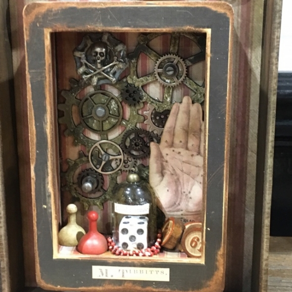 iGirlZoe: Tim Holtz, idea-ology, vignette tray, hardware heads, photobooth, typography, ruler, baseboard frames, ephemera, faucet knob, sideshow, carnival, creativation 2019