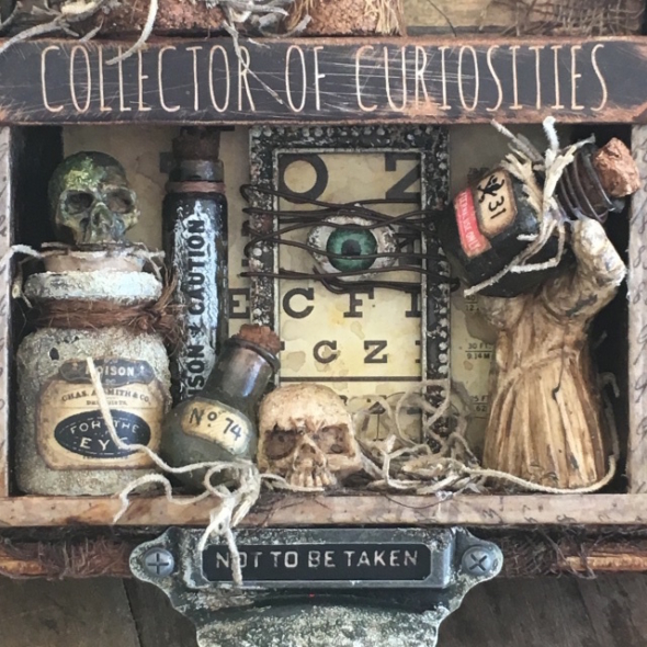 iGirlZoe: Collector of Curiosities Tim Holtz idea-ology Halloween creepy eyes