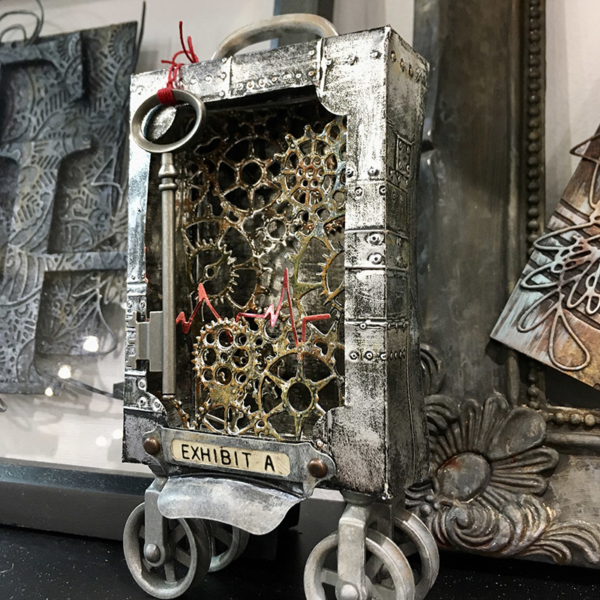 igirlzoe: Tim Holtz sizzix curio box bigz xl heartbeat thinlits gearheads thinlits 3D foundry distress foil distress crayons