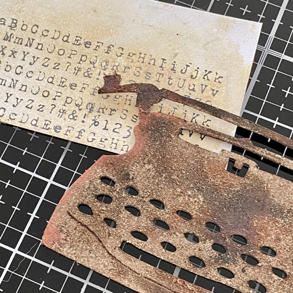 igirlzoe: tim holtz ranger ink crackling campfire distress