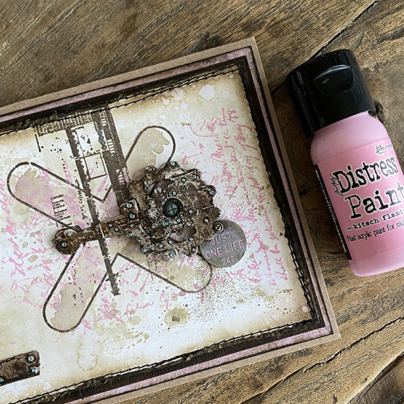 igirlzoe: tim holtz kitsch flamingo distress ranger ink