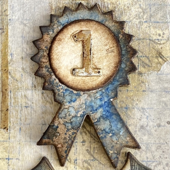 igirlzoe: tim holtz prize ribbon distress ranger ink