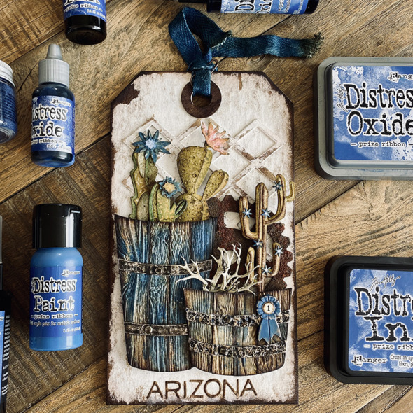 igirlzoe: tim holtz prize ribbon distress ranger ink