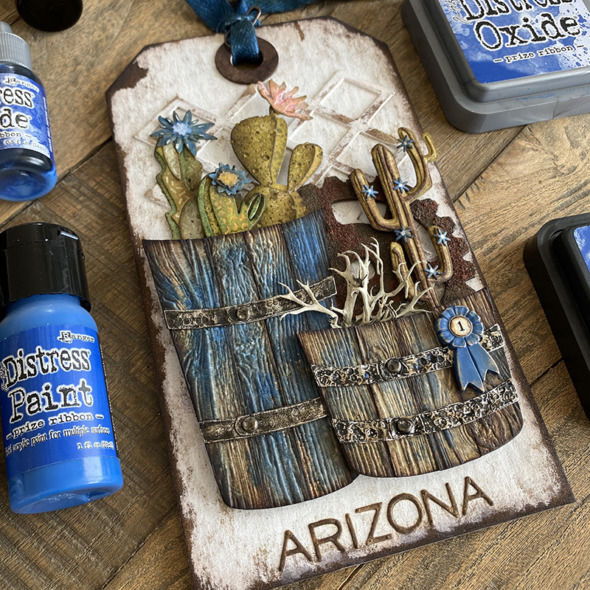 igirlzoe: tim holtz prize ribbon distress ranger ink