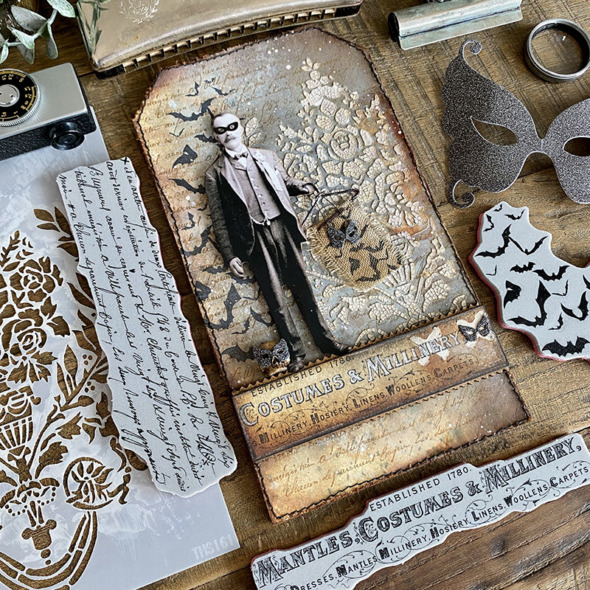 igirlzoe: tim holtz stampers anonymous exquisite stamp crest stencil sizzix masquerade