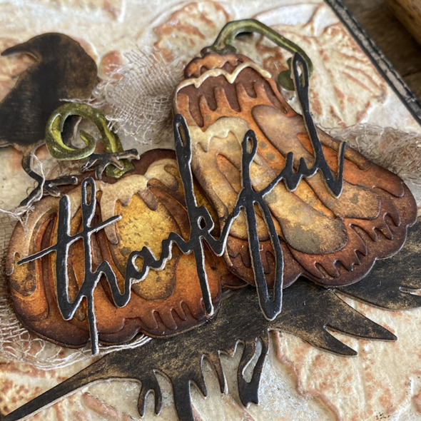 igirlzoe: tim holtz sizzix halloween pumpkin duo colorize feathery acorns 3D