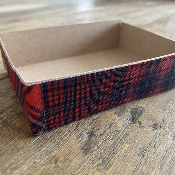 igirlzoe: tim holtz lumberjack plaid distress ranger ink