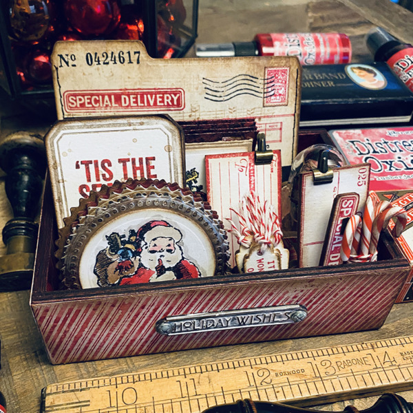 Seasonal Distress – iGirlZoe, Crafter & Tim Holtz Addict