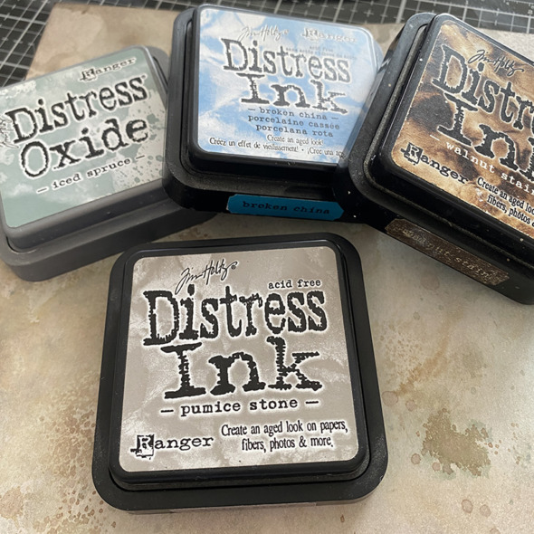 igirlzoe: tim holtz ranger ink distress embossing glaze 2023