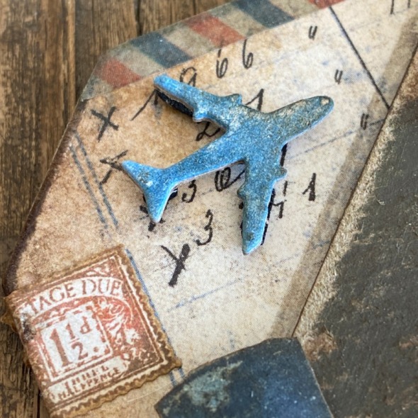 igirlzoe: tim holtz vault multi level embossing folders