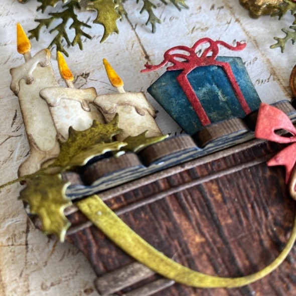 igirlzoe: tim holtz sizzix re-release christmas