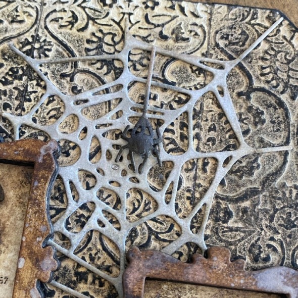 igirlzoe: tim holtz sizzix re-release christmas